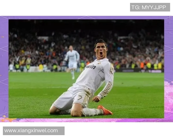 探索半球场足球的魅力与技巧提升之路，助你成为场上明星